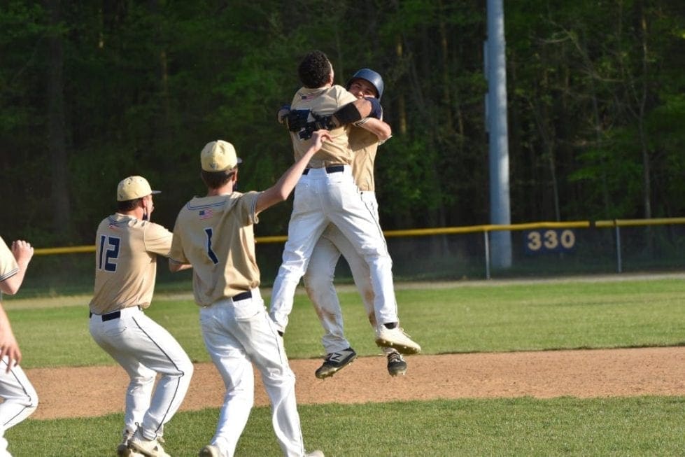 r2Xqfdgj Mason DeLuca and Jackson Tyer DMA baseall chest bump after win