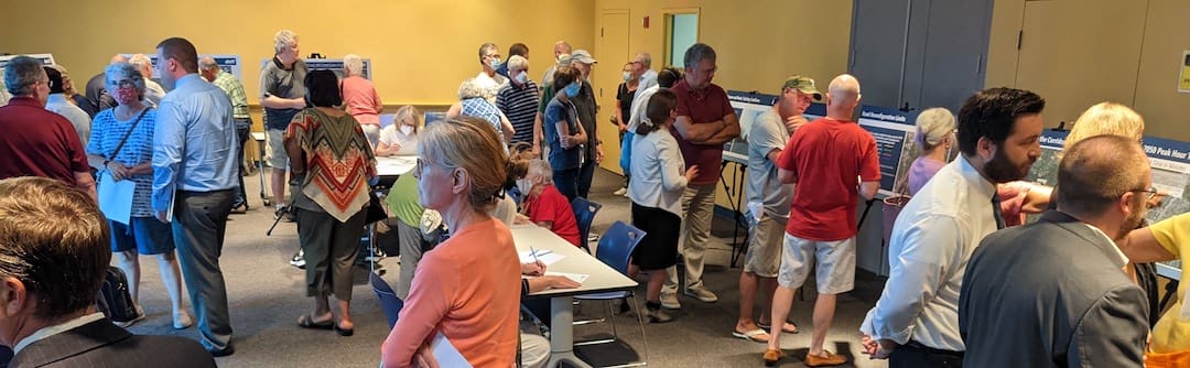 The crowd at a DelDOT open house on plans for Foulk Road (Ken Mammarella photo)