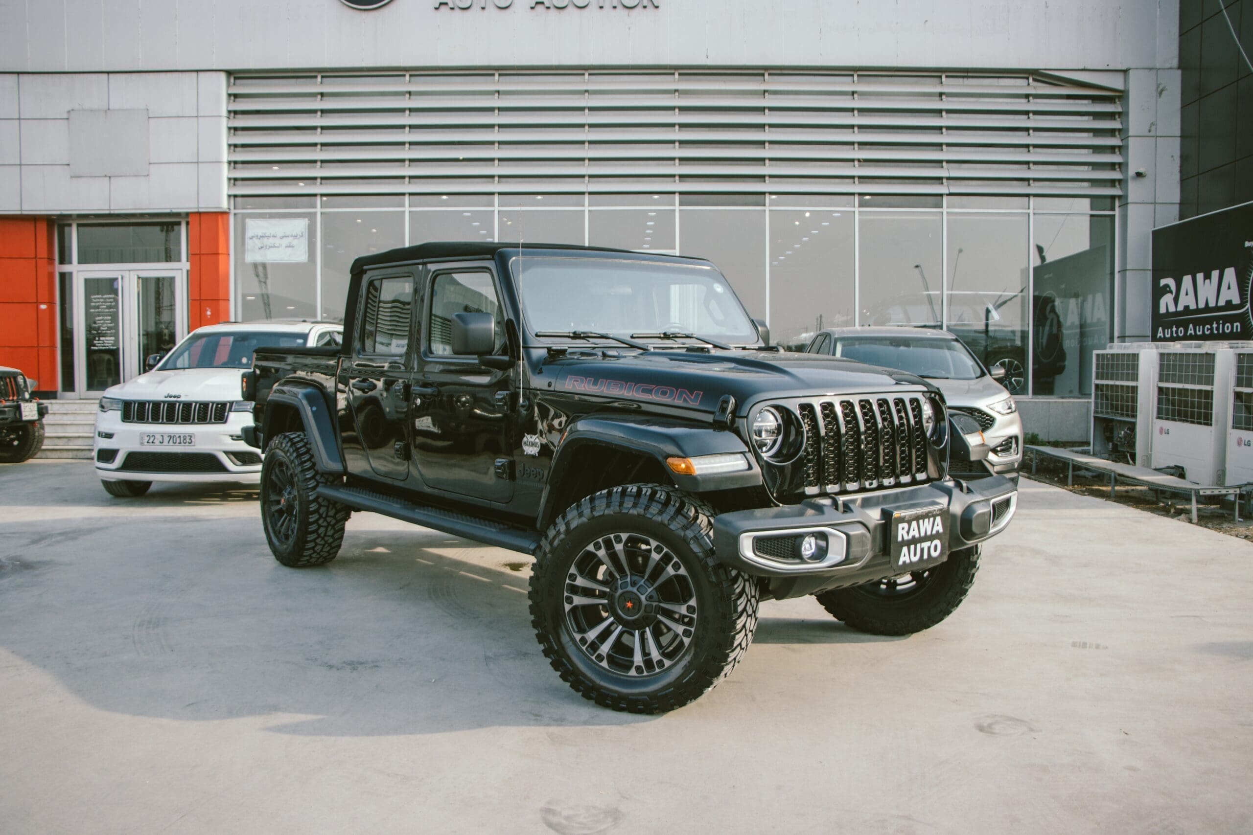 Featured image for “Jeep to stop sending gas-powered Wranglers to DE dealers”
