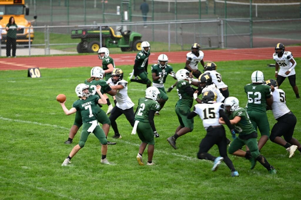 Mount Pleasant football quarterback Cameron Wright threw four touchdown passes against Newark Photo courtesy of Nick Halliday