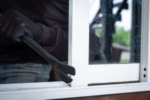 Delaware State Police have arrested a Wilmington man in connection with a series of commercial burglaries that occurred across New Castle County over the past several months. (Photo by jcomp on Freepik)